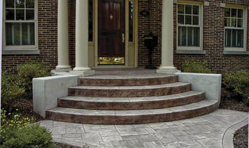 Light brown and taupe steps and landing to a home in Frisco, Texas.